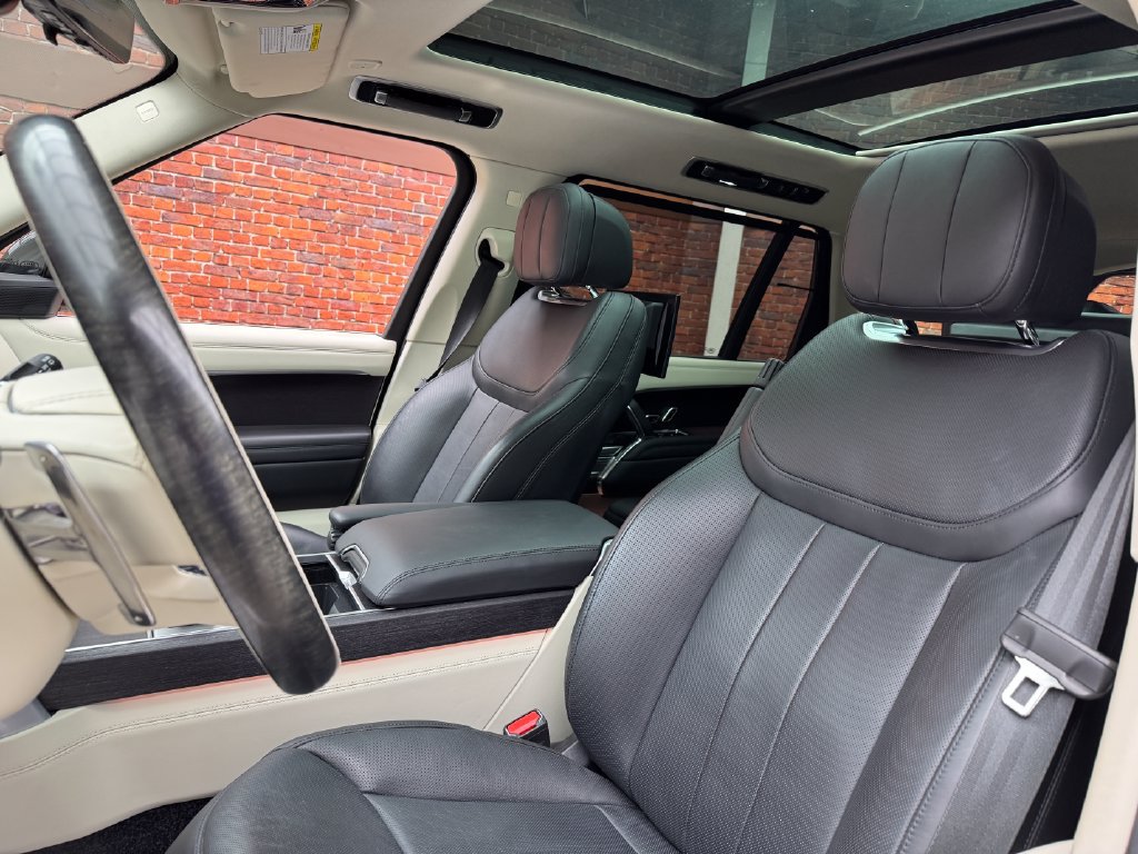 Used 2024 Land Rover Range Rover Long Wheelbase SE AWD/4WD image 22