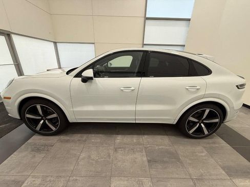 Certified 2026 Porsche Cayenne Coupe AWD/4WD image 2