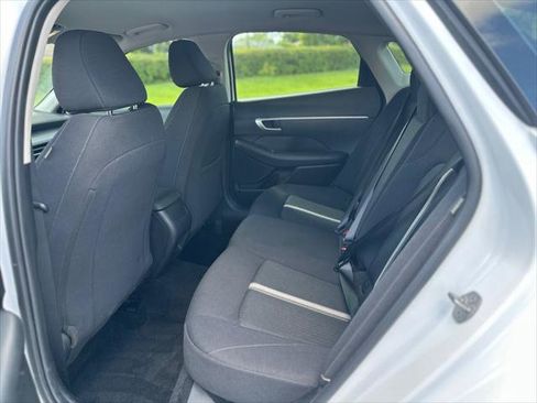 Used 2025 Hyundai Sonata SE FWD image 14