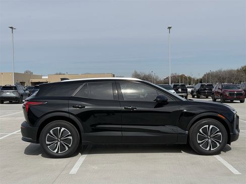 New 2026 Chevrolet Blazer EV LT image 3