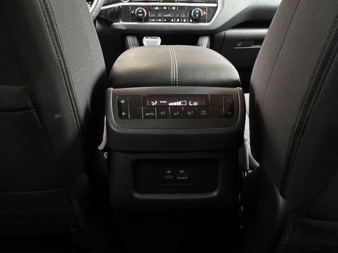 Used 2025 Nissan Pathfinder SV FWD image 14