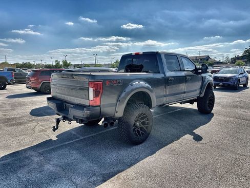 Used 2018 Ford F250 Platinum w/ Platinum Ultimate Package image 5