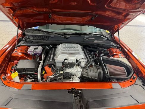 Used 2022 Dodge Challenger SRT Hellcat w/ Plus Package RWD image 29