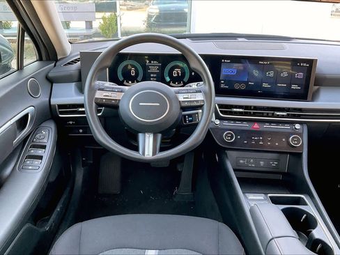 Used 2025 Hyundai Sonata SEL FWD image 7