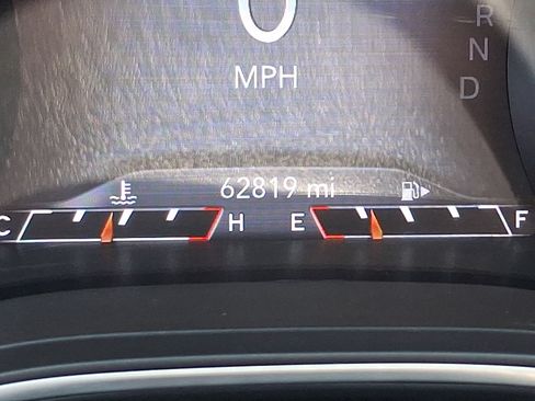 Used 2019 Jeep Cherokee Limited w/ Technology Group AWD/4WD image 20