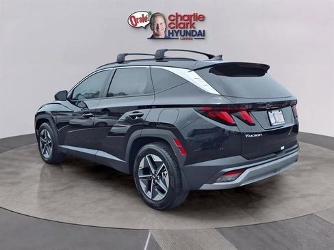 New 2025 Hyundai Tucson SEL image 3