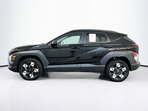 Used 2025 Hyundai Kona SEL image 4