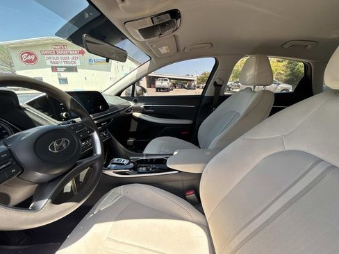 Used 2023 Hyundai Sonata SE FWD image 10