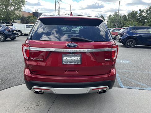 Used 2016 Ford Explorer Platinum AWD/4WD image 4