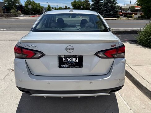 Used 2024 Nissan Versa SR FWD image 7