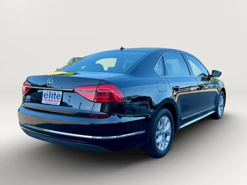 Used 2016 Volkswagen Passat 1.8T S FWD image 7