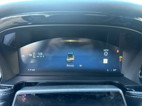 New 2026 Lincoln Corsair Reserve image 13