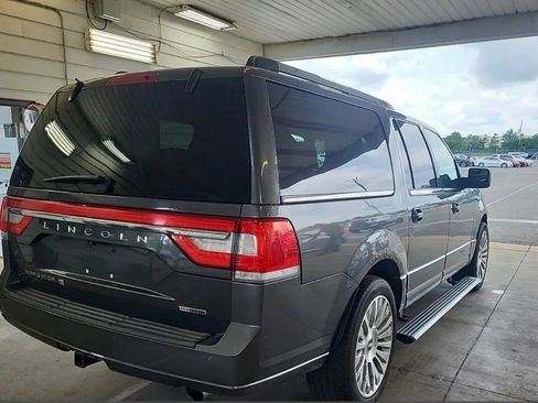 Used 2015 Lincoln Navigator L 4WD w/ Equipment Group 101A Reserve image 3