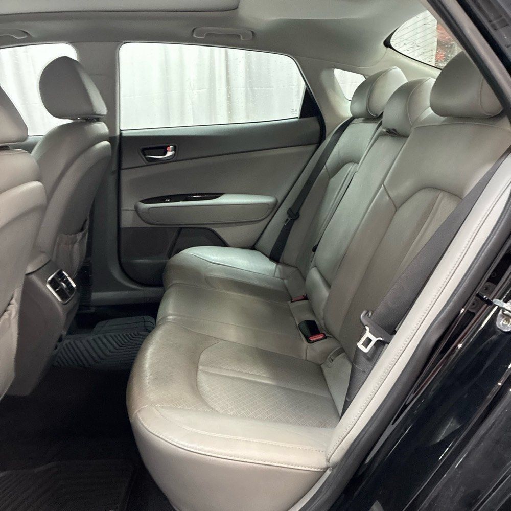 Used 2018 Kia Optima EX w/ Technology Package FWD image 15