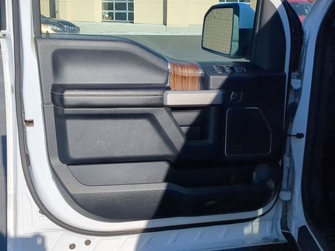 Used 2020 Ford F150 Lariat w/ FX4 Off-Road Package image 14