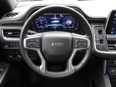 Used 2022 Chevrolet Tahoe Z71 w/ Luxury Package image 22