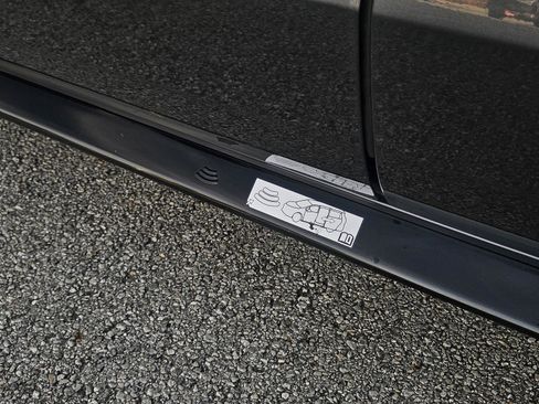 Used 2025 Toyota Sienna Limited image 10