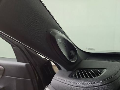 Used 2023 Toyota Highlander Platinum image 25