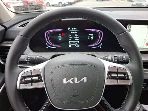 New 2025 Kia Telluride EX w/ EX Captain's Chair Package image 16