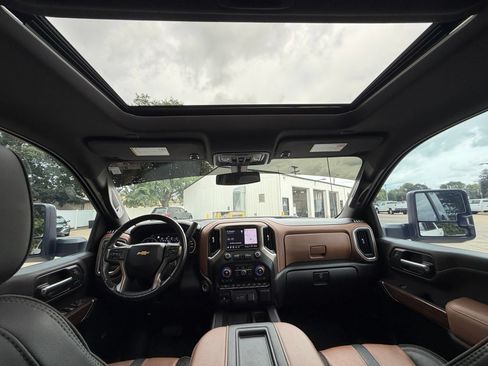 Used 2022 Chevrolet Silverado 2500 High Country AWD/4WD image 27