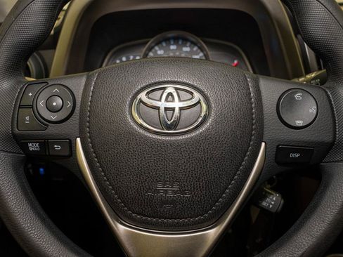 Used 2014 Toyota RAV4 XLE image 18