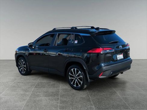 Certified 2024 Toyota Corolla Cross XLE image 3