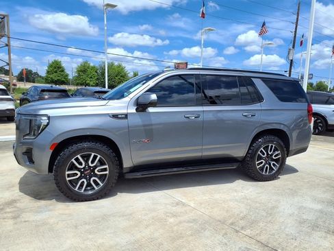 Used 2021 GMC Yukon AT4 w/ LPO, Illumination Package AWD/4WD image 3