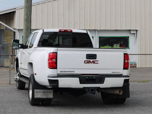 Used 2015 GMC Sierra 3500 Denali w/ Duramax Plus Package AWD/4WD image 6