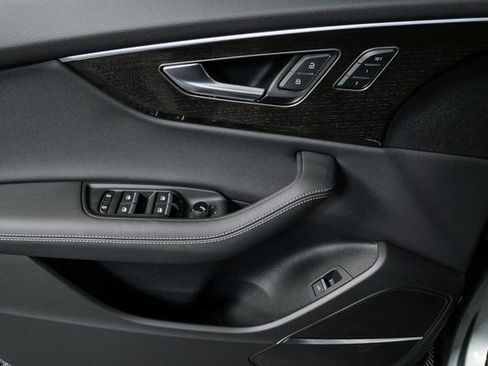 New 2026 Audi Q8 Premium Plus image 6