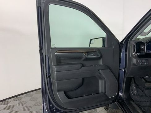 Used 2024 Chevrolet Silverado 1500 LT Trail Boss image 11