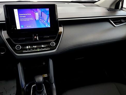 Certified 2023 Toyota Corolla Cross LE w/ Moonroof Package image 29