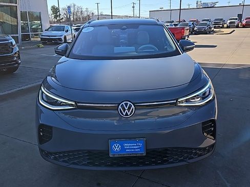 Used 2023 Volkswagen ID.4 Pro S image 2
