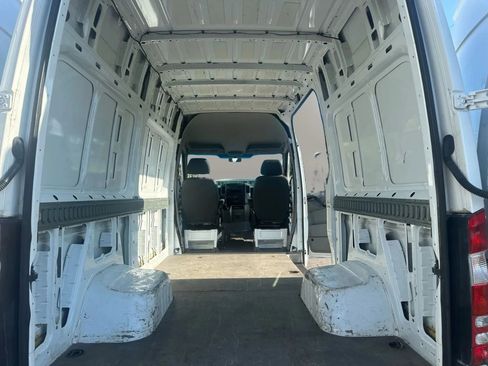 Used 2012 Mercedes-Benz Sprinter 3500 image 13