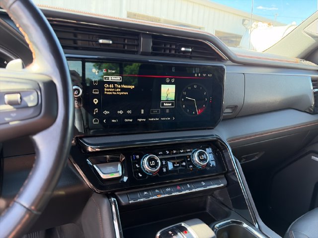 Used 2022 GMC Sierra 1500 AT4 w/ AT4 Preferred Package AWD/4WD image 19