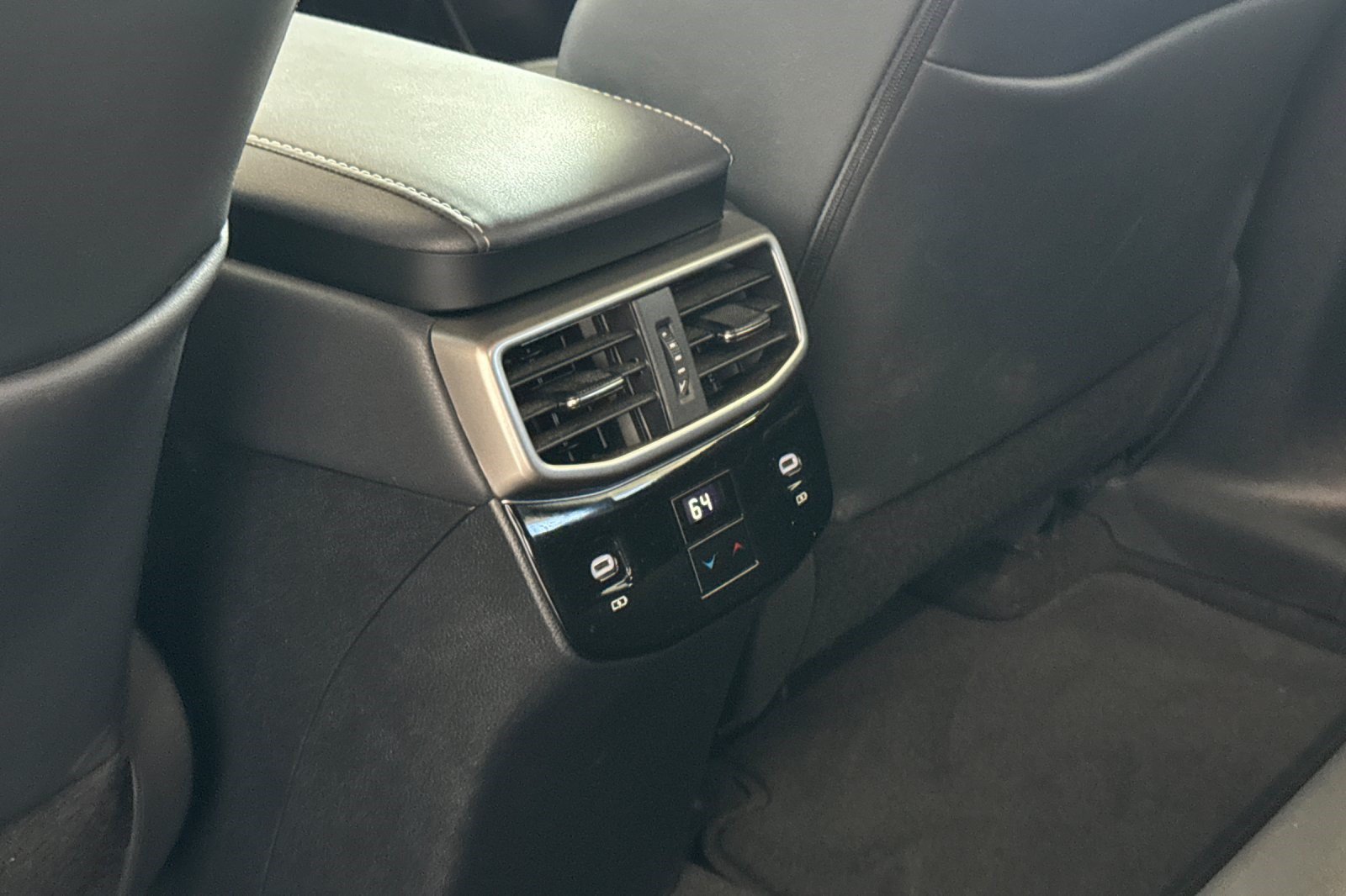 Used 2024 Lexus RX 350 Premium Plus w/ Convenience Package FWD image 16