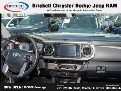 Used 2017 Toyota Tacoma SR5 RWD image 17