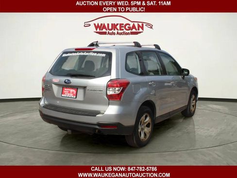 Used 2014 Subaru Forester 2.5i AWD/4WD image 5