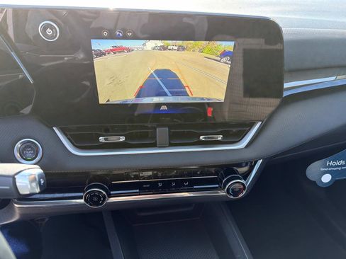 Certified 2025 Chevrolet Equinox LT image 9