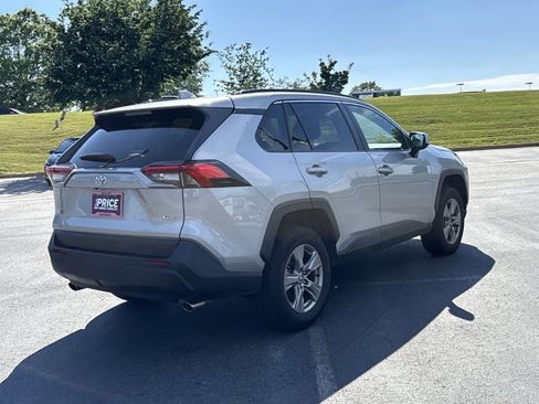 Used 2024 Toyota RAV4 XLE FWD image 5