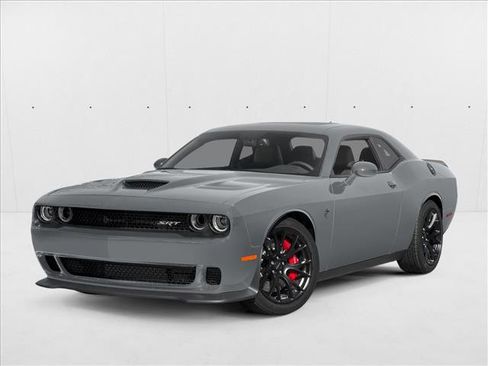 Used 2016 Dodge Challenger SRT Hellcat image 1