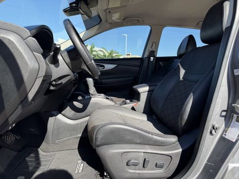 Used 2020 Nissan Rogue Sport SV w/ Technology Package FWD image 27