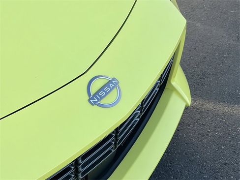 Used 2024 Nissan Z Performance w/ Floor Mat Package image 11