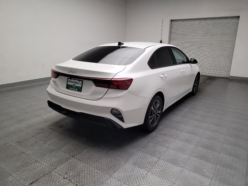 Used 2023 Kia Forte LXS FWD image 9