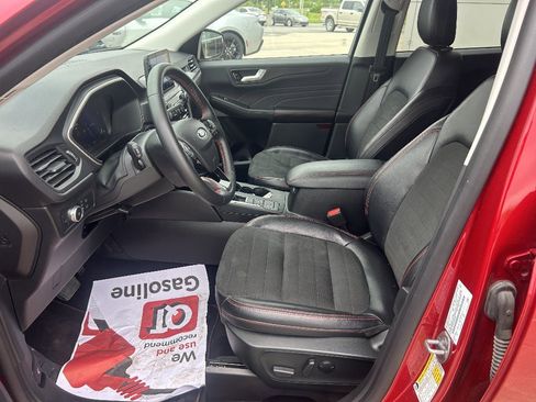 Used 2022 Ford Escape SEL w/ SEL Stealth AWD Package image 10