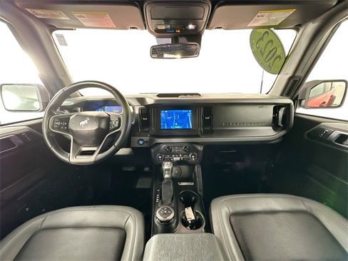 Used 2023 Ford Bronco Big Bend image 3