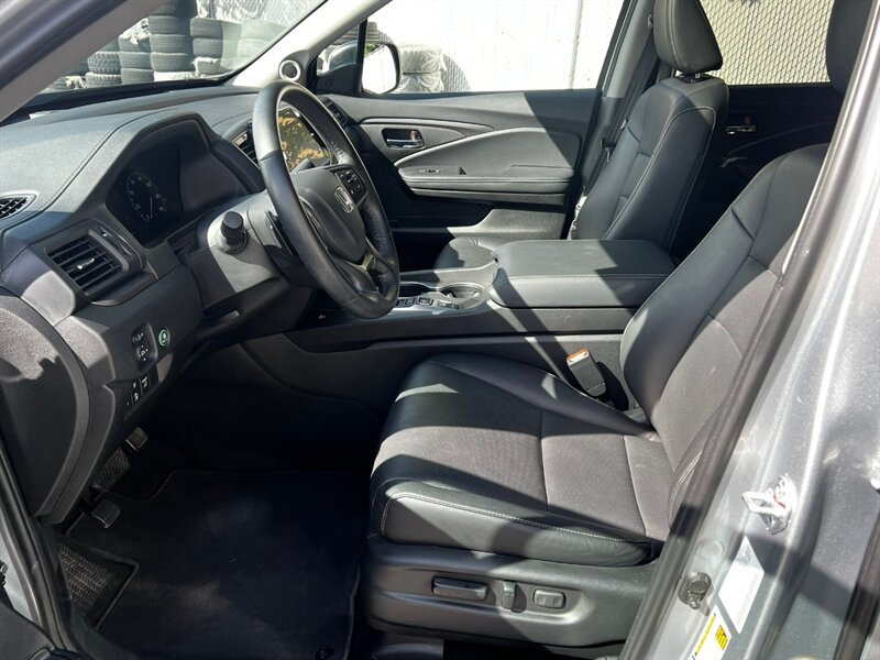 Used 2025 Honda Ridgeline RTL image 17