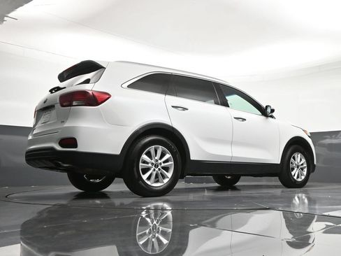 Used 2019 Kia Sorento FWD w/ LX Convenience Package image 28