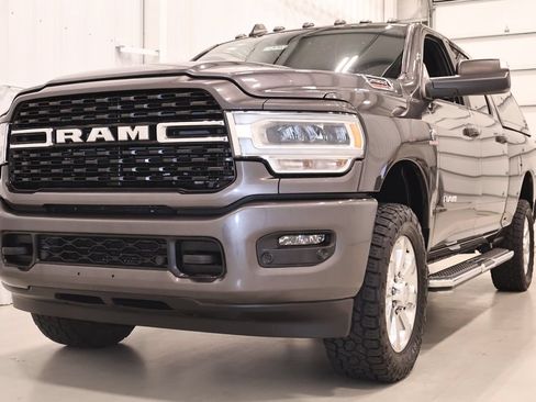 Used 2022 RAM 2500 Big Horn w/ Level C Equiment Group AWD/4WD image 6
