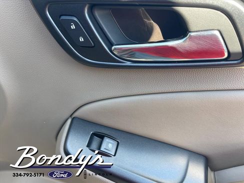 Used 2019 GMC Yukon XL SLT w/ Open Road Package image 20