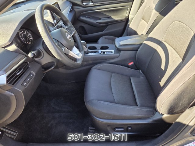 Used 2025 Nissan Altima 2.5 SV AWD/4WD image 9